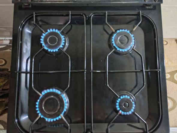 للبيع طباخ اربع عيون 
شرط الشغل والنظافة 100%
100الف بي مجال للشرايه 
***********واتس
***********واتس
