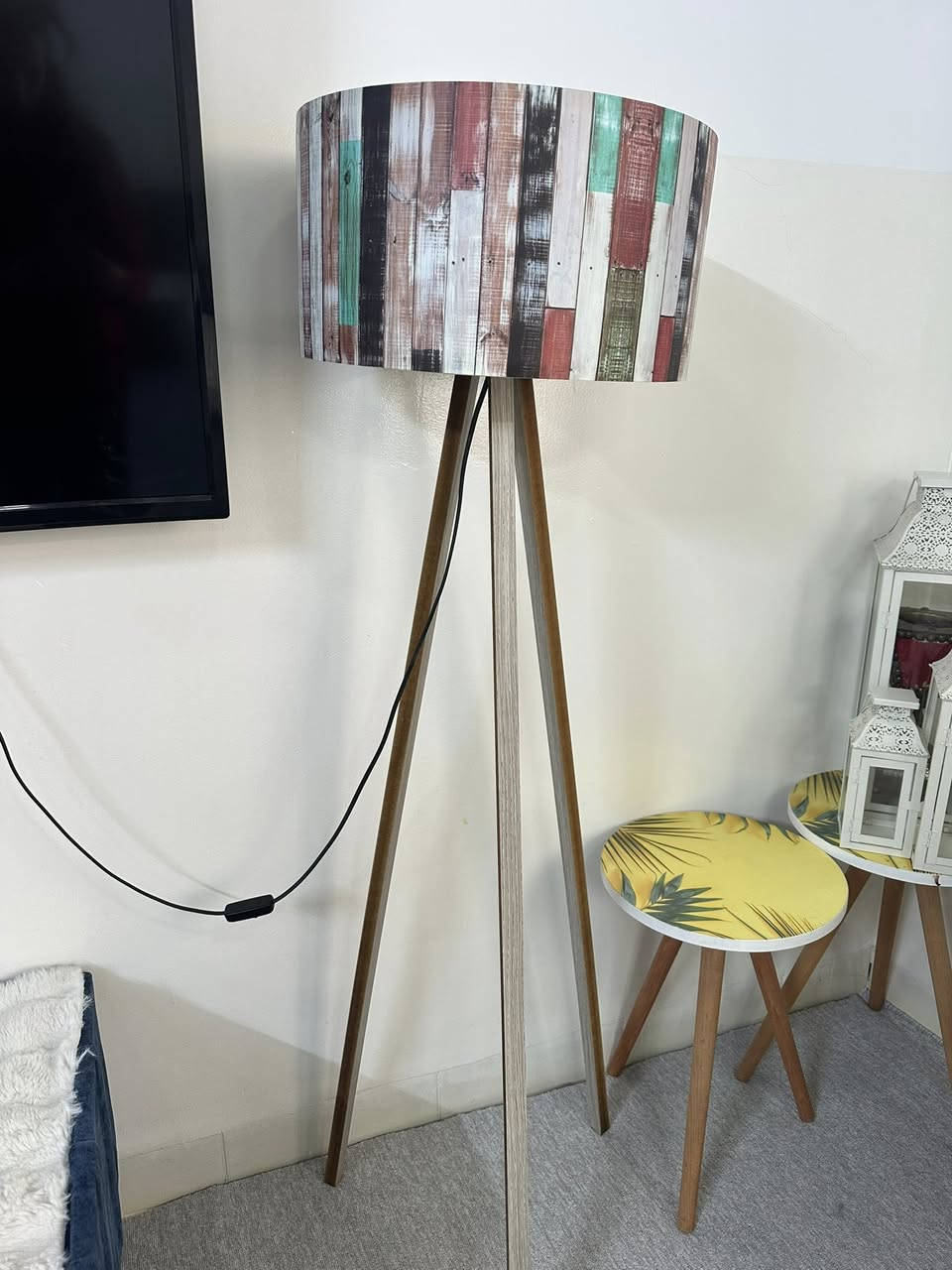 السلام عليكم ورحمة الله.  ميز وسطي للبيع سعره 40 أخذته من يونيك وثنين تيبل لامب سعرهم 20  وثنين مقدمات ذهبي سعرهم ١٢ الف 
العنوان دوميز


**إذا كنت صاحب هذا الإعلان وتريد حذفه لأي سبب، رجاءا أرسل رسالة إلى الدعم الفني**