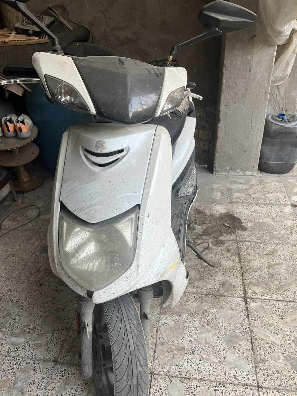 دراجه سكنس للبيع دراجه كامله بس يردلها جبنه ؟دراجه متروكه صالها هوي يردلها دهن وتصليحات خفيفه السعر ٣٥٠وبيها مجال للطيبين ***********
