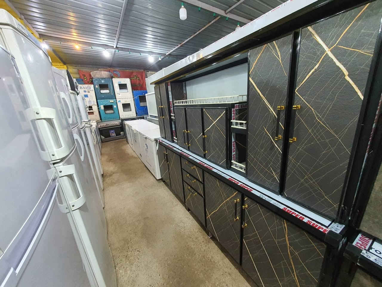 وصلت كاونترات جديد تسكام شغل درجة اولى كلها مبطن سندويج بنل سنك مرمر
متوفر 2.5 متر والمترين سنك 130 سم 

متوفر لدى مجمع الكرار 
#متوفر #كل ما يحتاجه المنزل   #اصلي باله

موقعنا الزبيدية شارع 20 مجمع الكرار 
للاثاث المنزلية المستخدمة
للاستفسار الاتصال 
***********
***********
