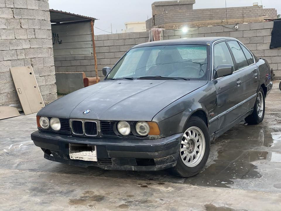 سلام عليكم بي أم  525 1990  كير أوتوماتيك رقم أنبار كير محرك صدر تخم تاير كله جديد مصوجه.  سياره بلاديه مكفوله من صبغ و ضربه  بلاديه  تحويل ثاني يومً 
مكاني الرمادي 
السعر ٣٦ وبيه مجال بسيط 
***********
