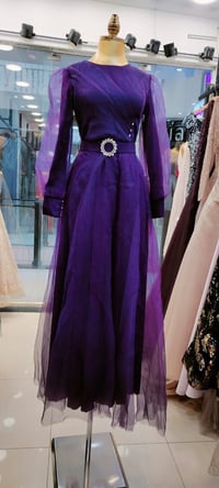 فستان مناسبات • قياس ٣٨ • ملبوس مره