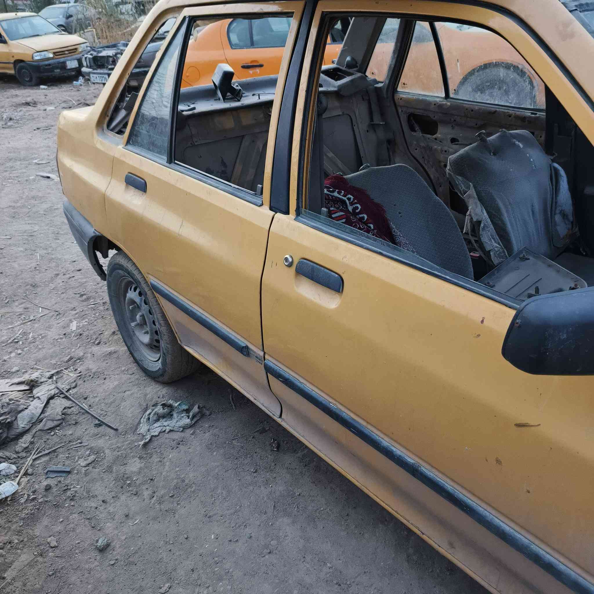 من رخصة الادمن تفصيخ سايبات شتحتاج غراض موجودة وشرط الضمان والنضافه وبسعر مناسب بغداد الشعب الخاص مفتوح اتصال واتساب‏‪***********‬‏
