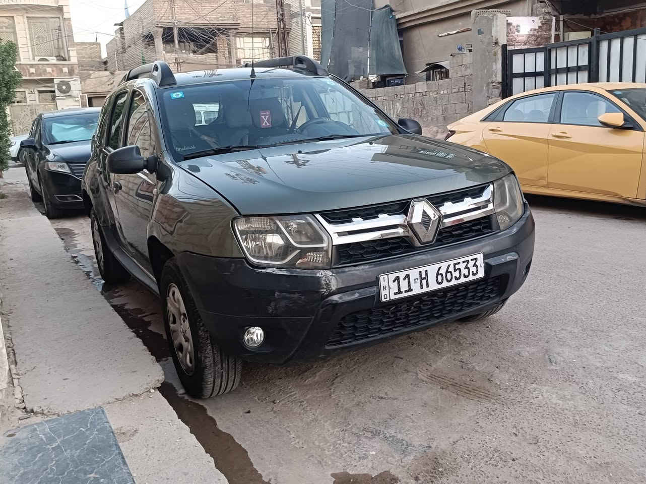 للبيع فقط السعر 73 ورقه 
للاتصال *********** و
رينو داستر موديل 2016 رقم بغداد
محرك 2000 كير اوتو محرك وكير مكفولات
التبريد شغال . ماشيه 33 الف كيلو
صدر وتخم تاير مظيف 
السياره بيها صبغ جاملغ السايق اثر شخوط والباقي مكفول من الصبغ 
المكان بغداد الزعفرانية
