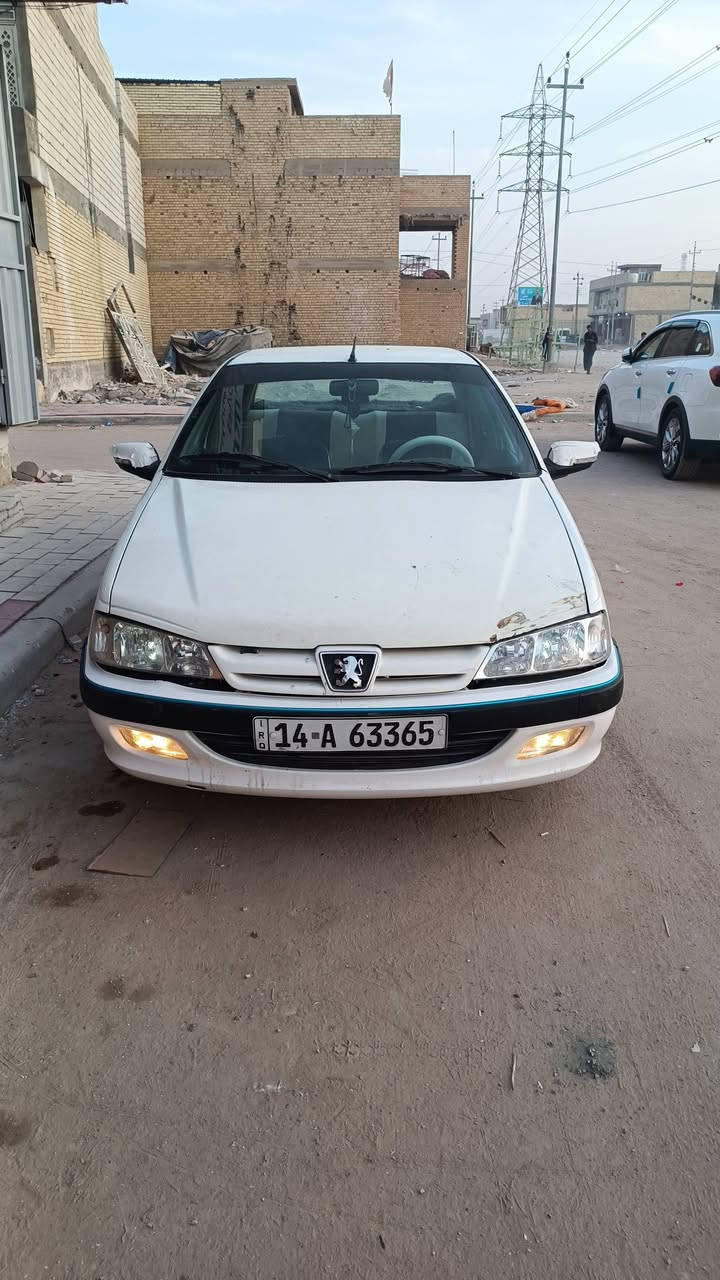 السلام عليكم 
بيجو بارص موديل 2012 مشروع وطني السيارة خير من الله كهربائيات حدادية جديدة كير  مكينة شرط كفالة السيارة ما عوزها اي شي كاملة مكملة رايدها ب 50 و بيها مجال شرط المداور 
للاستفسار 
***********
