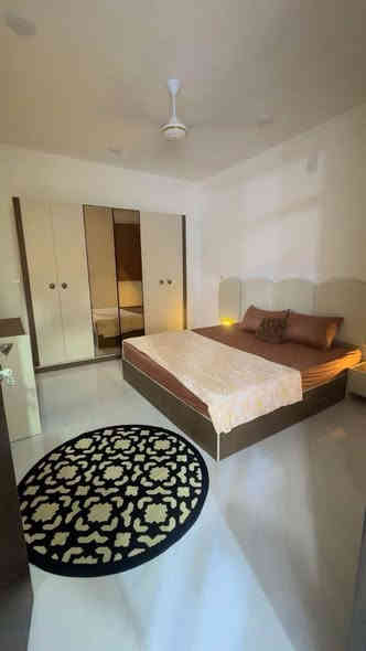 السلام عليكم غرفة  من هوم سنتر أخذناها خمس قطع انارة داخل الكنتور جديدة بعدها ولا شخط بيها استعمال فقط شهرين الله والوصل موجود 
السعر 800  العنوان شهداء السيدية 
***********
