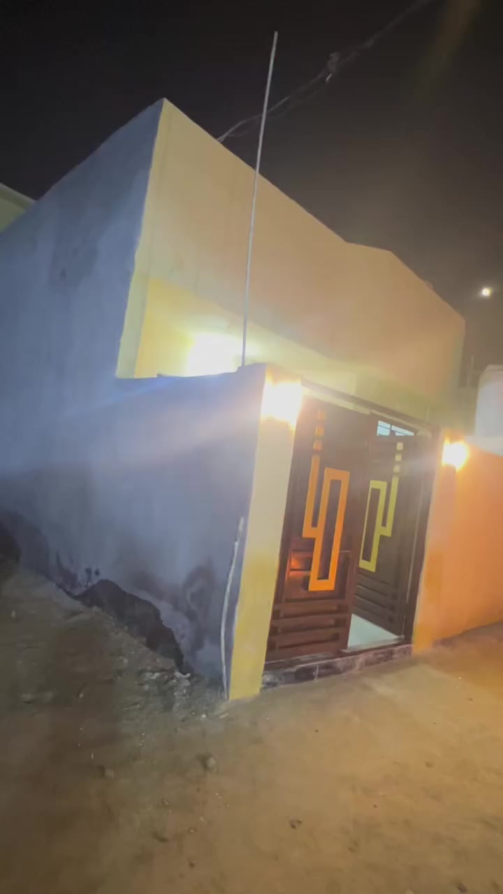 بيت لليجار مساحه ١٠٠متر بي غرفه فوك محجر جديد حي لرباب خلف مجمع الورده السكني يبعد عن لمام ٥كيلو يبعد عن لشارع لزوار ٤٠٠متر اني ابو لبيت مو دلال ***********٦اتصال عل رقم متواجد خاص علق ادخلك
