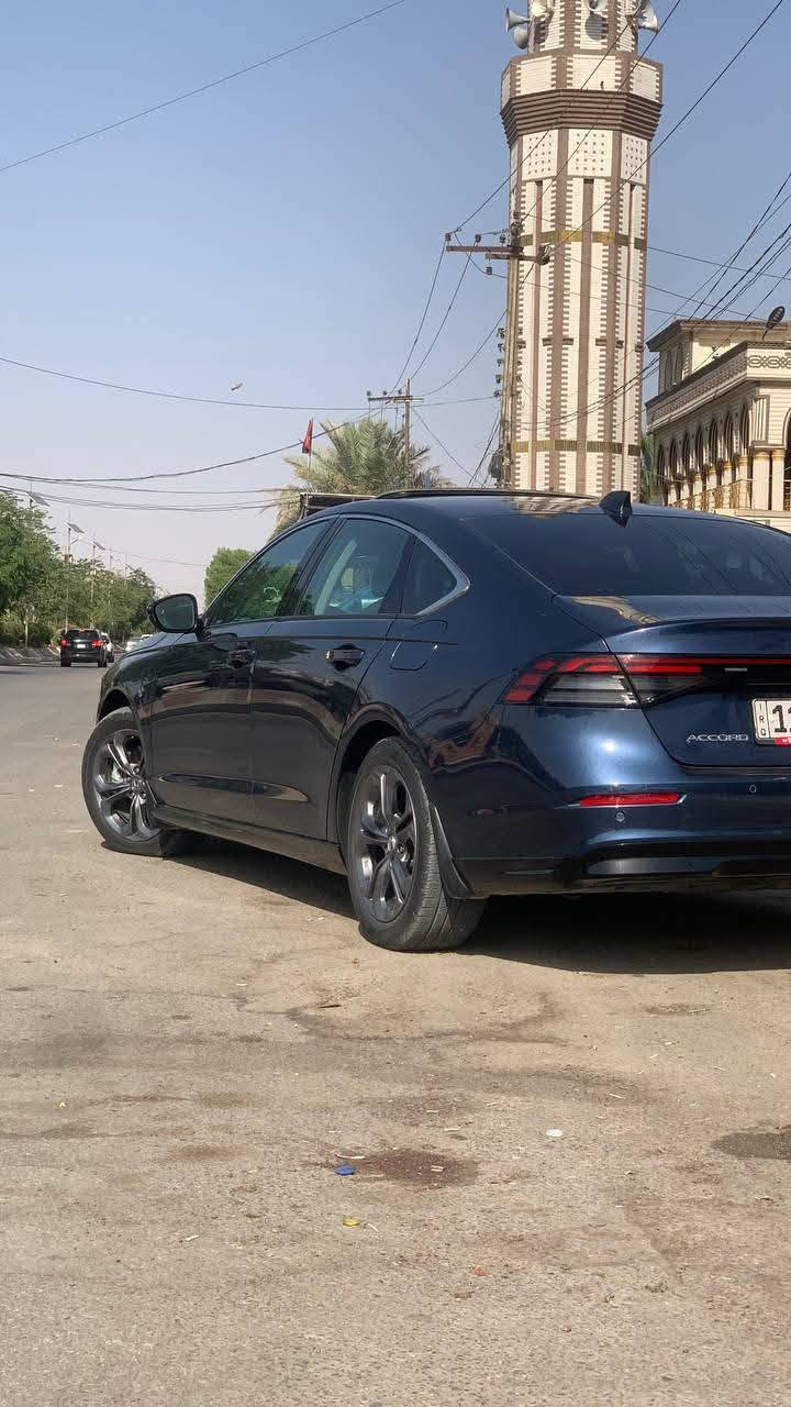 رقم بغداد
📍 بعقوبه – السياره كلش حلوه ونصبه

🚗 السيارة مواصفات حلوه و ضربە 
خفیفە و الصوره مال حادث بلمنشور
⸻

🔹 الموديل: 2023
🔹 الفئة: EXL 
🔹 المحرك: 2.0 لتر هايبرد تنفس طبيعي
 (بنزين + كهرباء)
🔹 ناقل الحركة: أوتوماتيك CVT
🔹 الدفع: أمامي
🔹 اللون الخارجي: نيلي غير محدد
🔹 الداخلية: جلد فاخر – تسخين المقاعد – تحكم كهربائي
🔹 الممشى: 46,000 كم قابل للزياده
🔹 الوارد: أمريكا 🇺🇸
📸 صور الضربة موجودة

⸻

✅ أهم المواصفات:
✔ شاشة كبيرة + كاميرا خلفية
✔ رادار + نظام مانع التصادم
✔ حساسات أمامية وخلفية
✔ فتحة سقف
✔ دخول ذكي + تشغيل بصمة
✔ مثبت سرعة ذكي (Adaptive Cruise Control)
✔ اربع انضمة قياده 
✔ نظام صوتي فاخر
✔ ستيرنغ تحكم كامل
✔ مقاعد جلد تسخين
✔  خزن ميموري 
✔ شاشه تدعم الكار بلي وابل كار بلي واندرويد اوتو
⸻
  

• السيارة ميكانيكياً ممتازة وجاهزة للاستخدام بدون أي مشاكل

⸻

📍 المكان: بعقوبه
 مراوس ب (التيما sr) 24 وفوك
بيع 195 
📞 للتواصل (اتصال أو واتساب): 
***********

🔥 سيارة اقتصادية، قوية،  مواصفات حلوه
