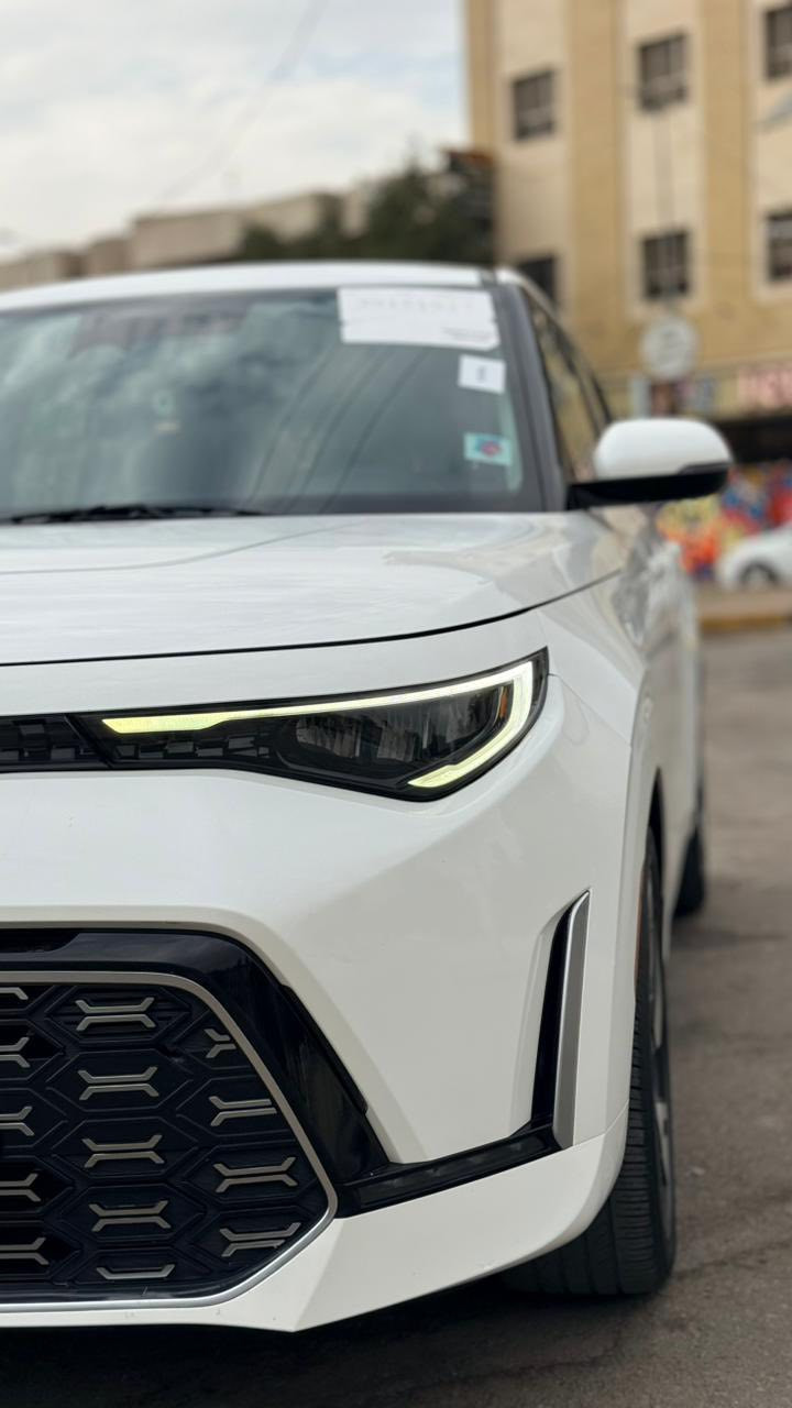 السلام عليكم
سلام عليكم

للبيع كيا صول موديل 2023  جتي لاين 

حجم المحرك 2000 دوش ماشيه 42 الف

اعلى فئة  بالصول فول  موصفات خاصه تجي فتحه وبصمه وشاشه ايباد وبجم عدسه زنون بلادي سايد بريك بصمه ابواب بصمه 

كشنات كهرباء كشنات تدفه شاحن وايرلس تبريد بيانو رادار امامي شغال رادار خلفي رادار يمنه ويسره حساس اطارات كشاف امامي شغال نضمه قياده

 السياره جديده كلش 

لد امامي شغال لد خلفي شغال اشاير بل مري ولكب كروم حجمه 18  وبيبان حمر بلادي اناره داخليه دمام صوت امامي وخلفي 

 تشغيل عن بعد اطفاء ذاتي 

انضمه قياده السياره وارد امريكي 

ايرباك بردة مبدل باب خلفي اصلي نفس لون صبغ من جاملغ صور الحادث مرفقه   

السيارة بأسمي 
مكانها  بغداد المنصور 
للأستفسار ***********
