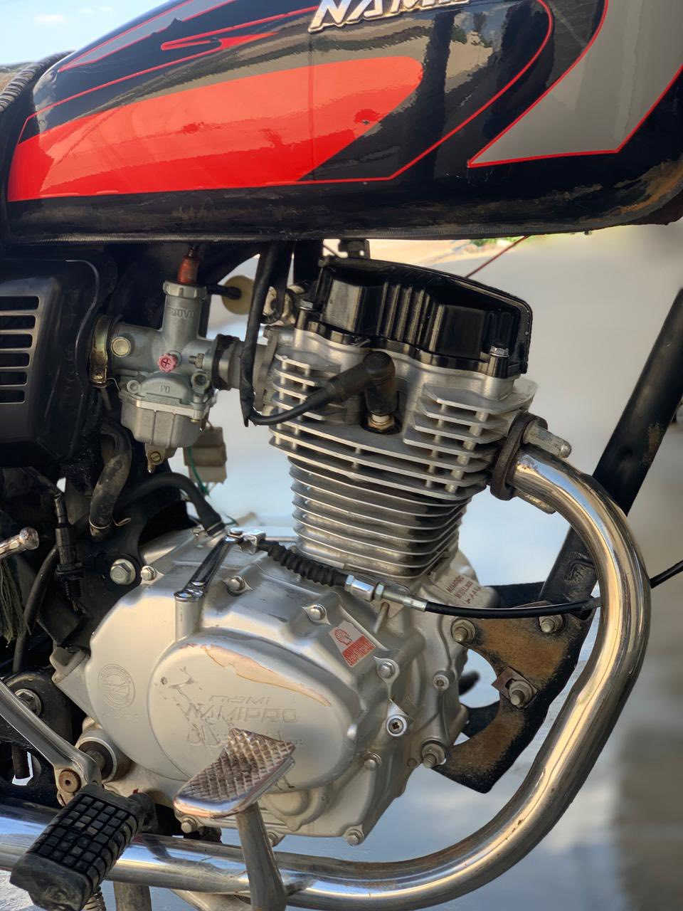 سلام عليكم دراجه للبيع نامي برو محسن موديل ٢٠٢٣ اي نقص مابي دراجه حلوه ونضيفه سعر ٥٢٥بي مجال رقم ***********
