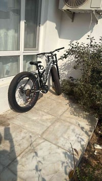 بايسكل للبيع همر جديد السعر ١٨٠   للستفسار 07705512996