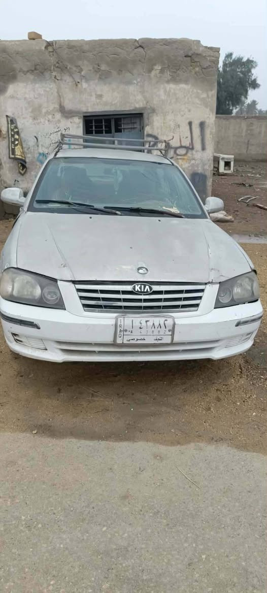 للبيع سياره تصقيط موديل 2000 رقم نجف بسمي سياره مكينه وكير مكفولات السعر ب 20 ورقه وبيه مجال رقم الهاتف *********** اخوان أنه مكلف بل مكان الناصريه
