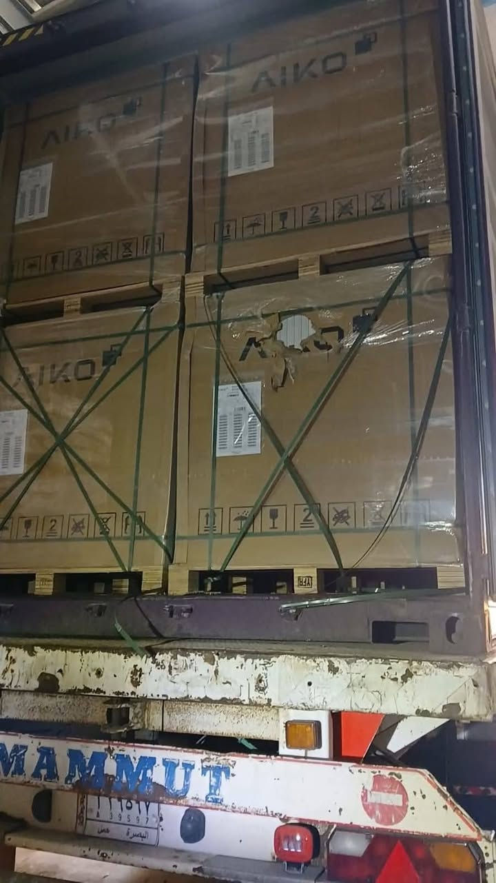 الواح Aiko حجم 620W بدون باسبار ضد الظل وزيادة 30 واط في اللوح الواحد… أكثر من مجرد رقم ⚡
تقدم ألواح ABC من ايكو زيادة فعلية في الاستطاعة تصل إلى 30 واط لكل لوح بفضل تقنية "الاتصال الخلفي الكامل" ، مما يعني توليد طاقة أعلى لكل متر مربع مقارنة بألواح TOPCon التقليدية.
هذه الكفاءة الفائقة تُترجم إلى حصيلة طاقة أكبر بنسبة 6% إلى 10%، مما يقلل عدد الألواح المطلوبة ويخفض تكلفة النظام الإجمالية مع تسريع العائد
جمله فقط سكيبات 
المخزن بالجرف
***********
