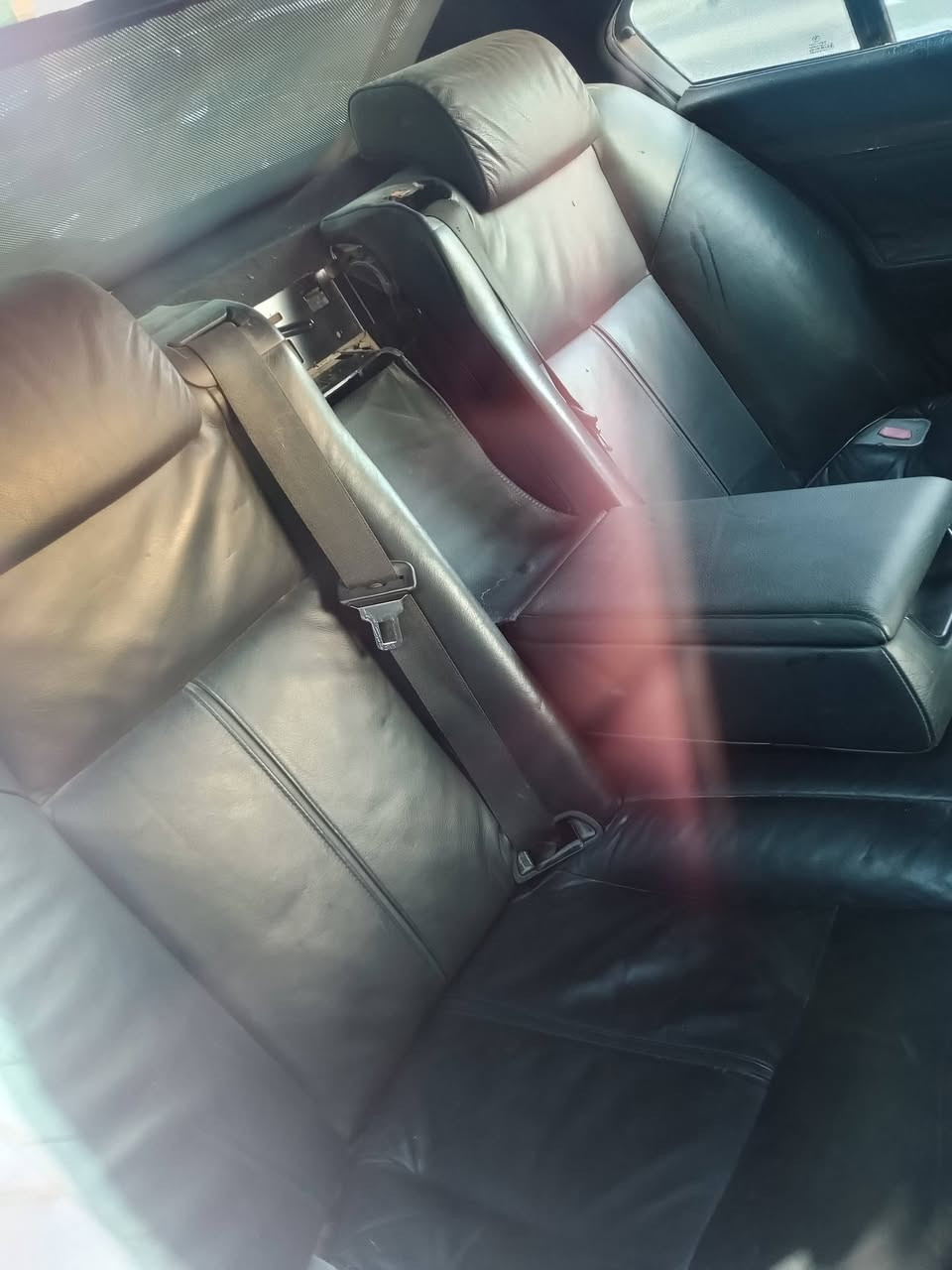 السلام عليكم 
BMW
1997 اصل 
اصل 740
عليها مكينة 44....V8
كير تبترونك  3 وضعيات قيادة
اوتماتيك ... عادي .... سبورت 
كير مكينة ضفيرة عقل كله حاوية 
كير مكينة جددد كفاله 
حادث فقط جاملغ خلفي 
بنفسجي بأسمي تحويل مباشر 
تبريد شغال حماوة بلاد ماكو
حدادة امامي خلفي زينة 
دواخل جديد 
دشبول جديد اصلي حاوية 
كشنات جديد كهرباء امامي ثنينهن تدفئه بل كشن
برده خلفي بلاد كهرباء 
السيارة خير خير من الله 
نواقص بسيطه كماليات فقط 
سلايد روف جام مو حديد شغال 
سنوية ب 2029 تسقط  بأسمي تحويل مباشر 
رقم انكليزي الجديد 
العنوان بغداد البياع الشهداء 
السعر 70 وبيها مجال للجاد وللطيب 
***********
