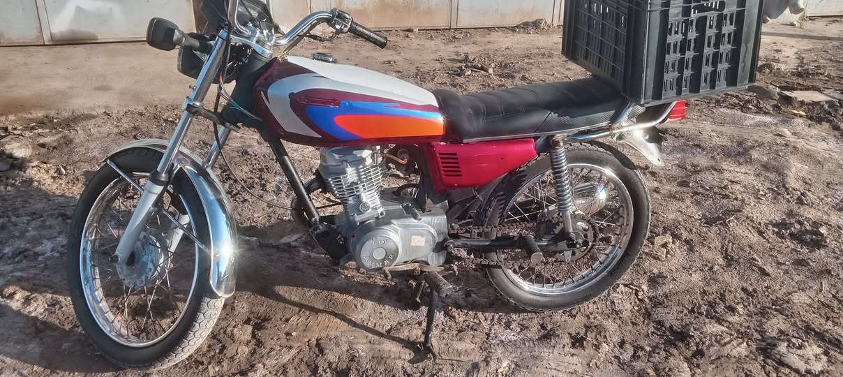 السلام عليكم دراجه تايكر للبيع سعر 350بيهاا مجال الستفسار ***********
