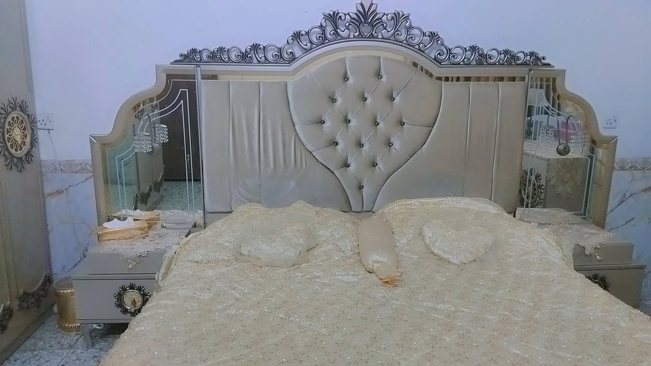 غرفة ثقيله جدا تركي درجة أولى كبيرة حجم نظيفة جدا ٩ قطع كومديات ٢ وسرير وكنتور٦ابواب وشازلون وطابورية وميز تواليت ومراية ديكور سعر مليون ٨٥٠ فديو ع خاص مكان في بغداد البلديات


**إذا كنت صاحب هذا الإعلان وتريد حذفه لأي سبب، رجاءا أرسل رسالة إلى الدعم الفني**