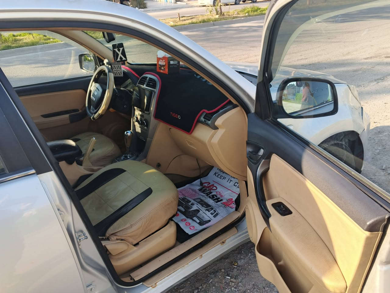 تيكو  2013 للبيع سيارة جاهزة مال جناي 
ماكو صبغ ولا تبديل 
كير كهربائي 
محرك لاتبخير ولا تنقيص
تخم تاير 
حداديه وصدر جاهزين
السياره بأسمي ثاني يوم تحويل
السعر 58 بيه مجال حق التقدير
مكاني حي الجهاد ***********
