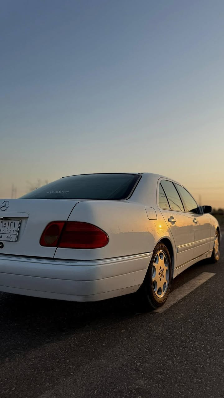 مارسيدس للبيع التفاصيل  داخل الصور ***********
