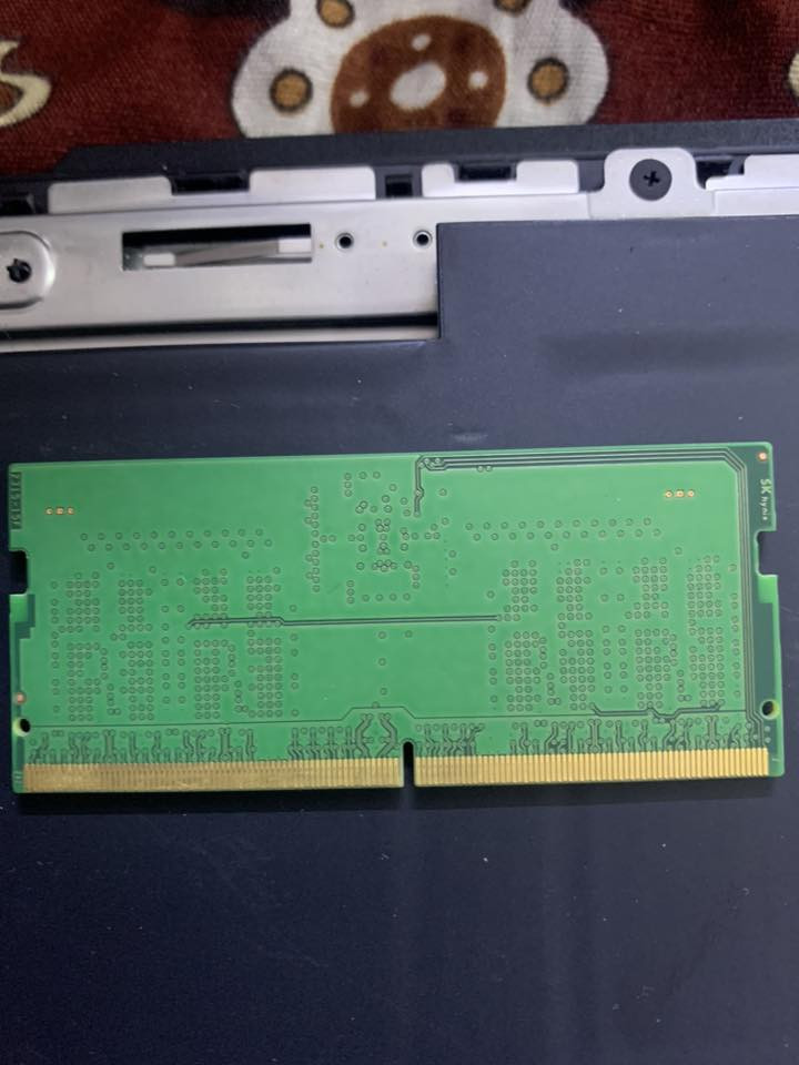 رام لابتوب نوع SK hynix أصلية
DDR5 SODIMM

السعة: 8 جيجابايت عدد 2

السرعة: 5600MHz

الحالة: ممتازة وتعمل بدون أي مشاكل

تم فكها من لابتوب جديد

مناسبة للأجهزة التي تدعم DDR5

تعطي أداء سريع واستقرار عالي

السعر 70 الف للقطعه الواحده 140 للقطعتين
رقم الهاتف: ***********
مكاني بغداد البلديات
