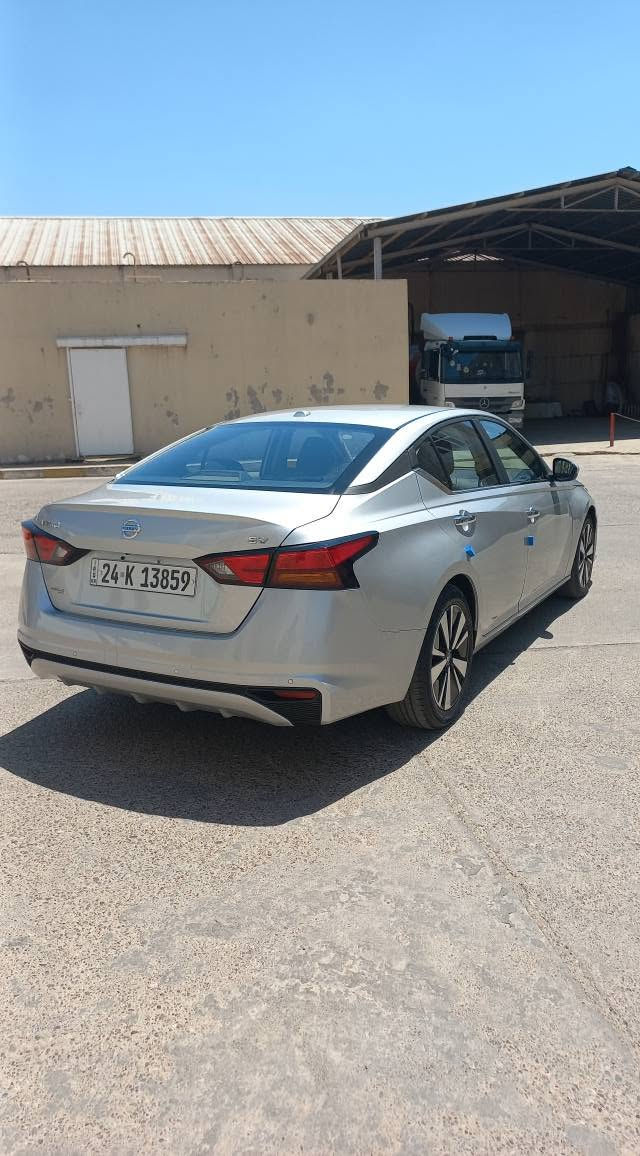 واتساب ***********
نیسان التیما مودیل 2022 SV
جاملخ و ربع بوند صبغ بدون دواخلی 
کیر محرك تبرید کهربایات بشرط
رادار و فحم کزوز بلادی
مواصفات SV_شغال_ویل کروم_شاشە جبیر
تحویل وکالە بشرط_ سیارە بدون مصرف💯
سعر 132$مجال *********** اكر, نينوى
