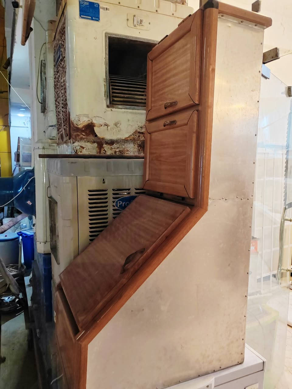 العنوان فلوجه حي شهداء قرب مرطبات مشمشه مزاد ابو كاظم البطاوي *********** يوجد خدمه توصيل الباب بيتك بل أجره *********** مكاني فلوجه
