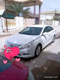للبيع سوناته 2013 رقم بغداد بدون تحويل سياره مرتجيه ع صفحه سعر 68 وبيه...