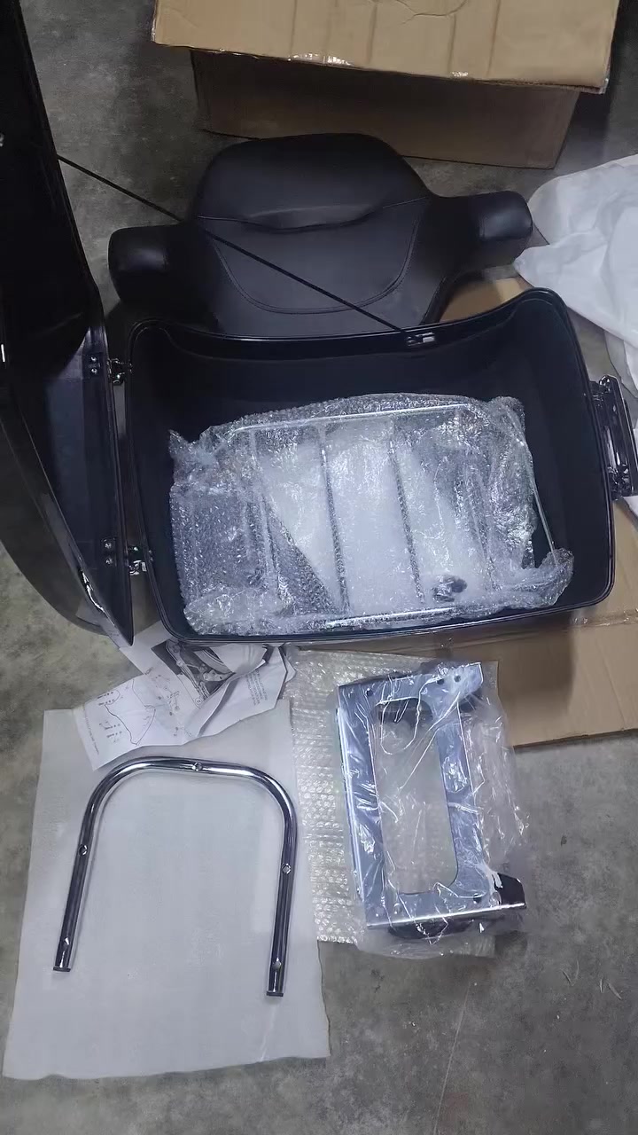 السلام عليكم 
للبيع جنطة وسيباية  وتجوة جديد غير مستخدم مال امزون


**إذا كنت صاحب هذا الإعلان وتريد حذفه لأي سبب، رجاءا أرسل رسالة إلى الدعم الفني**