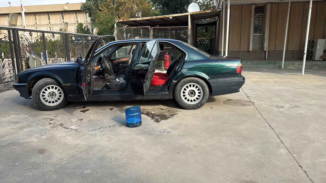 سلام عليكم اللبيع بي ام ٧٣٠.  محرك مجفت جديد ب١١٠٠ دعاميات جدد بس بس نيكالات رقم بغددوالي  كهربايات كله شغاله   سنويه جديده السعر 39وبيه مجال مكاني بغداد  ***********
