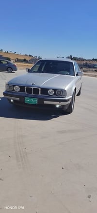 بي ام 525i • اوتوماتيك • ١٩٩٢