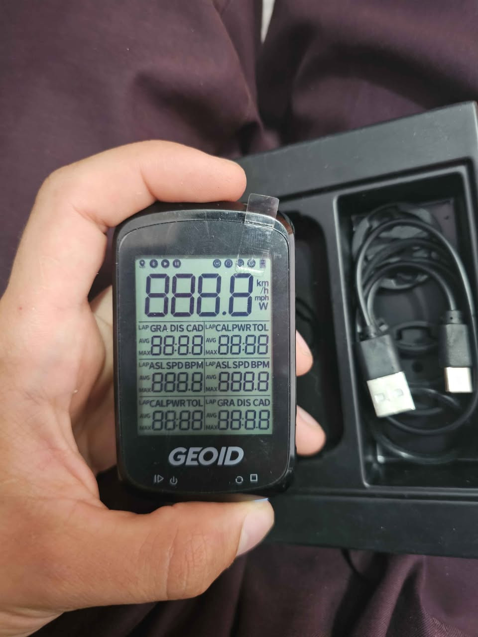 جديد بلكارتون فيه مشكلة من تشغله بعد  مدة يطفي 
Gps 
Bluetooth 
+Ant

و يدعم 5 اقمار صناعية
GPS ،BEIDOU, GLONASS, QZSS)
Galileo)
ضد الماء بمعيار ipx 6
شحن type c pd فاست جارج

حسب كلام الشركة شحن توصل ل 70ساعة
وبه اتصال مباشر وياه مستشعرات القلب و الاكسجين
سعره بمعظم المواقع فوق 50الف ابيعه عل عطله فقط 13الف وكل اغراضه وياه توصيل موجود دهوك, العراق


**إذا كنت صاحب هذا الإعلان وتريد حذفه لأي سبب، رجاءا أرسل رسالة إلى الدعم الفني**