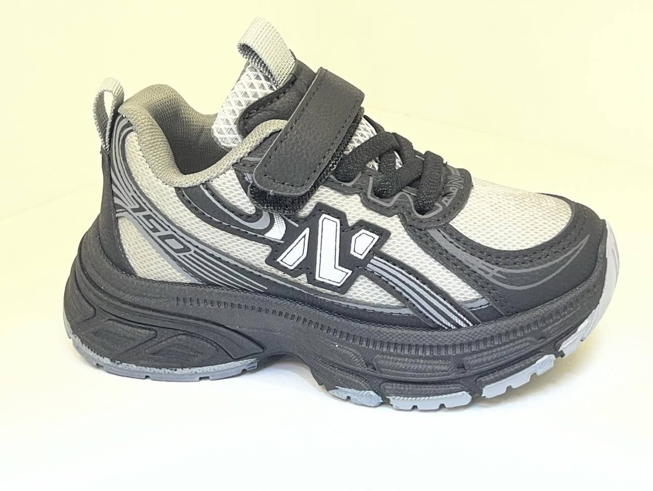 تران شوز ولادي موديل بنسياكا 👟✨
موديل كلش حلو وأنيق، وزن خفيف جداً ومريح للطفل 👦💙
مناسب للاستخدام اليومي والحركة بدون تعب.

المواصفات:
• القياسات: من 25 إلى 30
• متوفر بـ 3 ألوان جذابة
• خفيف ومريح للبس الطويل

📍 العنوان: واسط – كوت – شارع الأطباء قرب د. علي ياسر


**إذا كنت صاحب هذا الإعلان وتريد حذفه لأي سبب، رجاءا أرسل رسالة إلى الدعم الفني**