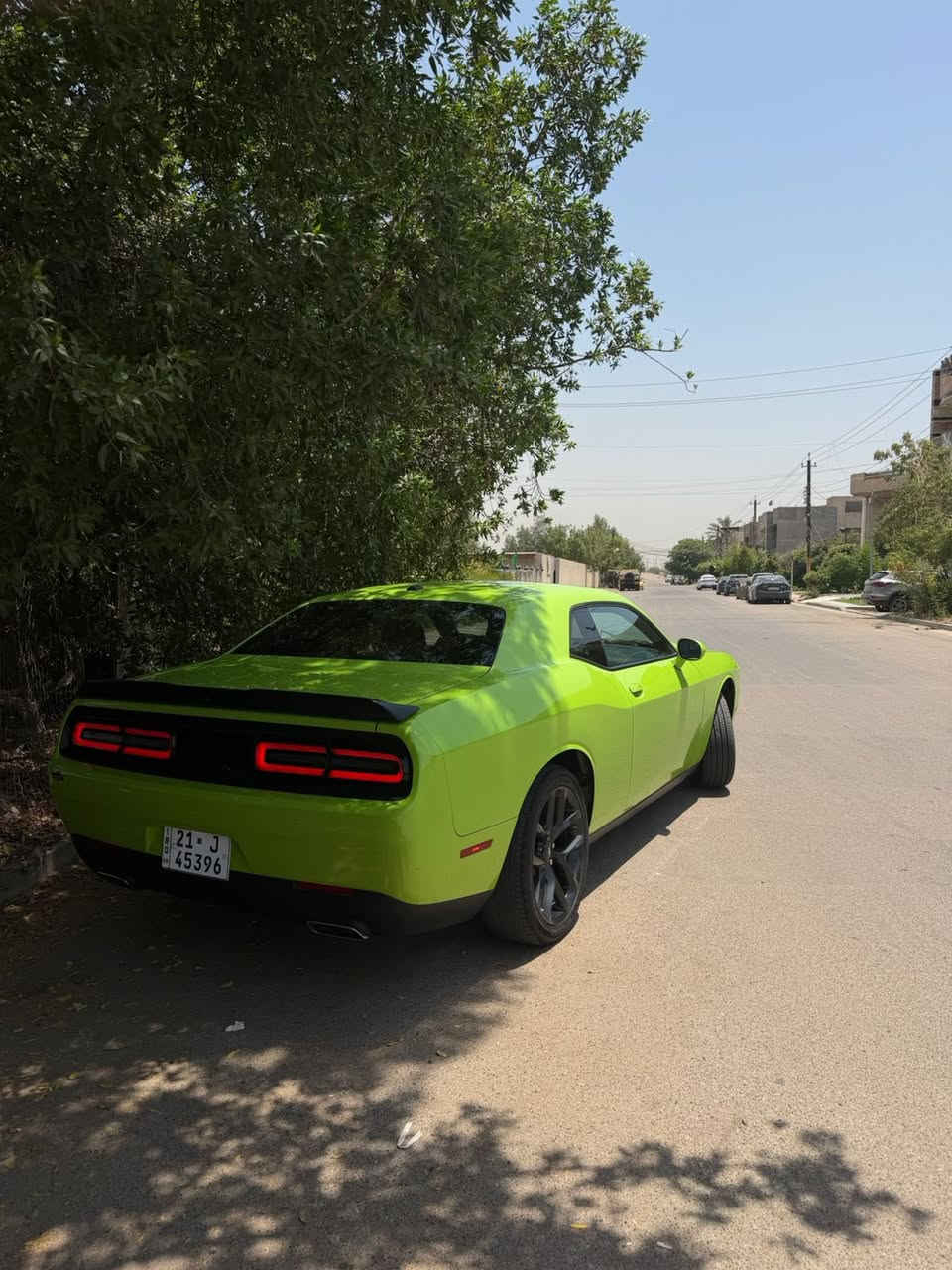 السلام عليكم
جالنجر 2023 sxt 
السعر 230 ورقة 
مكان السيارة بغداد 
رقم  سليمانيه بسمي
بيها جاملغ امامي صفحه سايق وبنيد فقط 
ماشيه 15 الف
كير محرك كله بشرط السياره على وضع الشركة
***********
