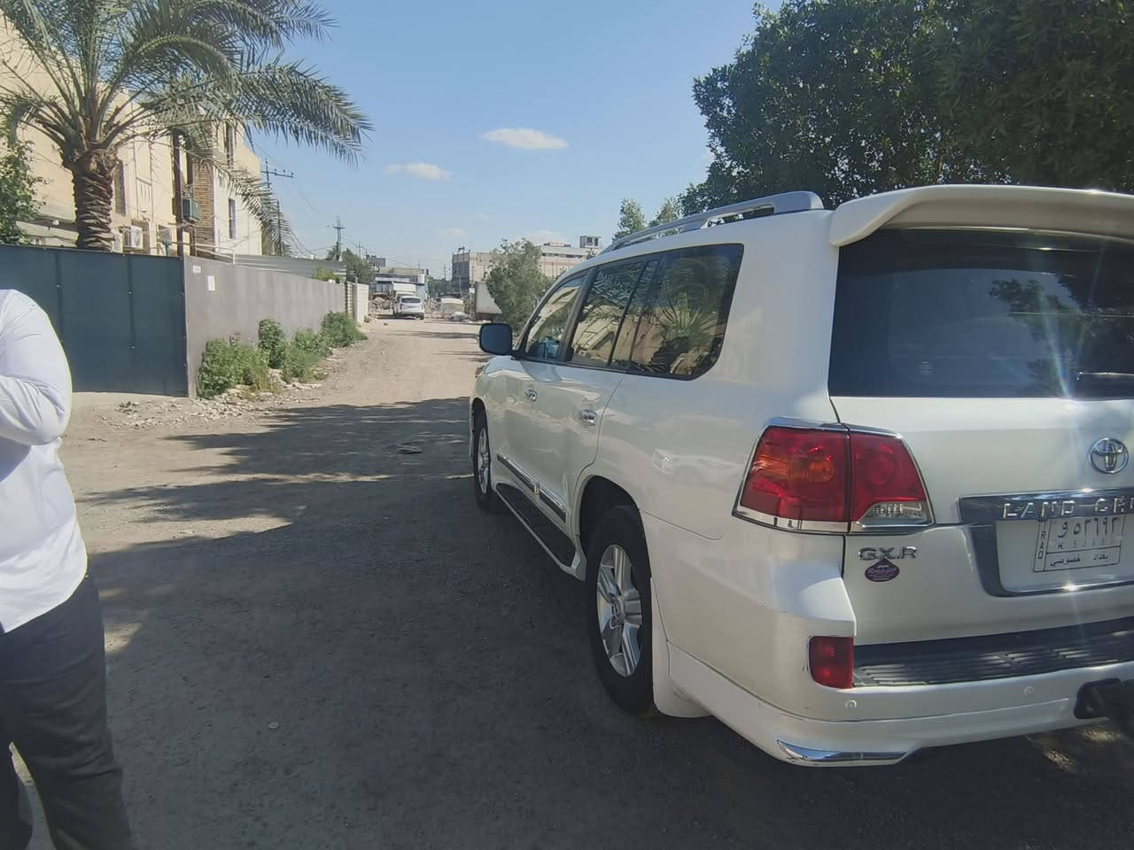 لاندكروز ٢٠١٣ بريم خليجي
السياره بدون صبغ وبدون حادث
السياره جديده بمعنى الكلمه صار اله ٤سنوات عندي
كير ومحرك خير من الله
ماشيه ١٧٠ الف حقيقي قابل للزياده
فول مواصفات
كشنات جلد كهرباء
سلايد طكتين
 بيه بارد قليل جداا
تخم تاير 
دهن اصلي 
تبريد خير من الله
للاستفسار اتصل على الرقم 
***********  احمد
بغداد  السيديه  الاعلام
