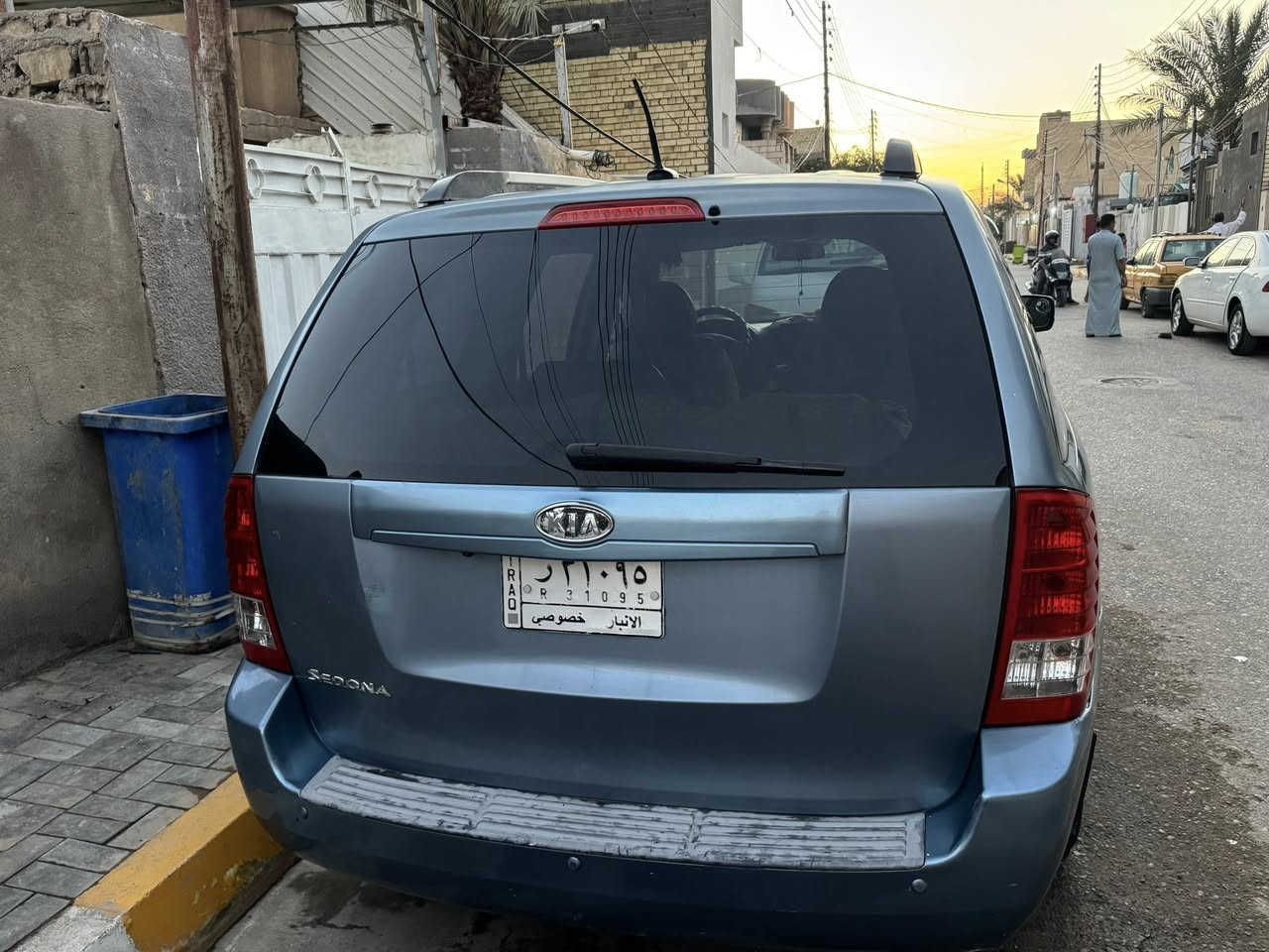 سيدونا موديل 12 
كير محرك تبريد حداديه تخم تاير رقم انبار شرط التحويل سنويه 28 وارد كندي البدي شوف العين 
السعر 145 وبيه مجال رقم الهاتف ***********
للبيع او مراوس بستاركس من 8لل10 مفتوح والمراوس حسب القناعه
