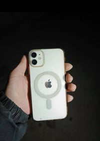 آيفون ١١ ١٢٨ • شاشة مبدلة • بطارية أصلية