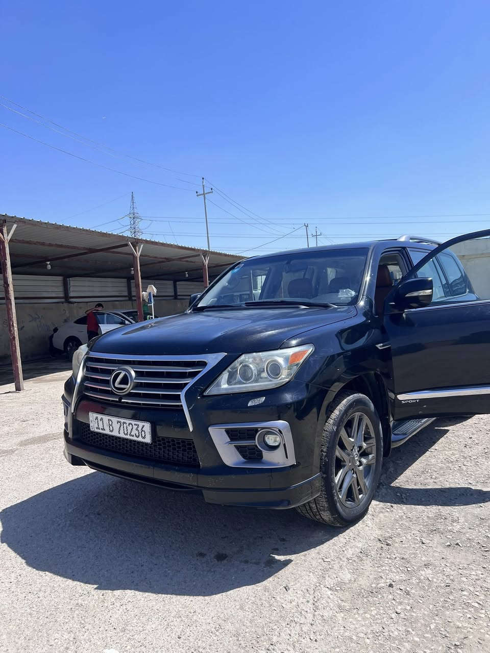 يا الله لكزز للبيع 
موديل ٢٠١١
لون اسود دواخل اسود وجوزي 
سياره حلوه وجديده 
مكينه ماشاء الله 
جديده ونضيفه 
نضافه ١٠٠/٨٠
سنويه جديده 
هزه ٢٠٢٦ جديده 
بسمي تحويل ثاني يوم 
ناصريه شارع يا حسين 
***********
***********
