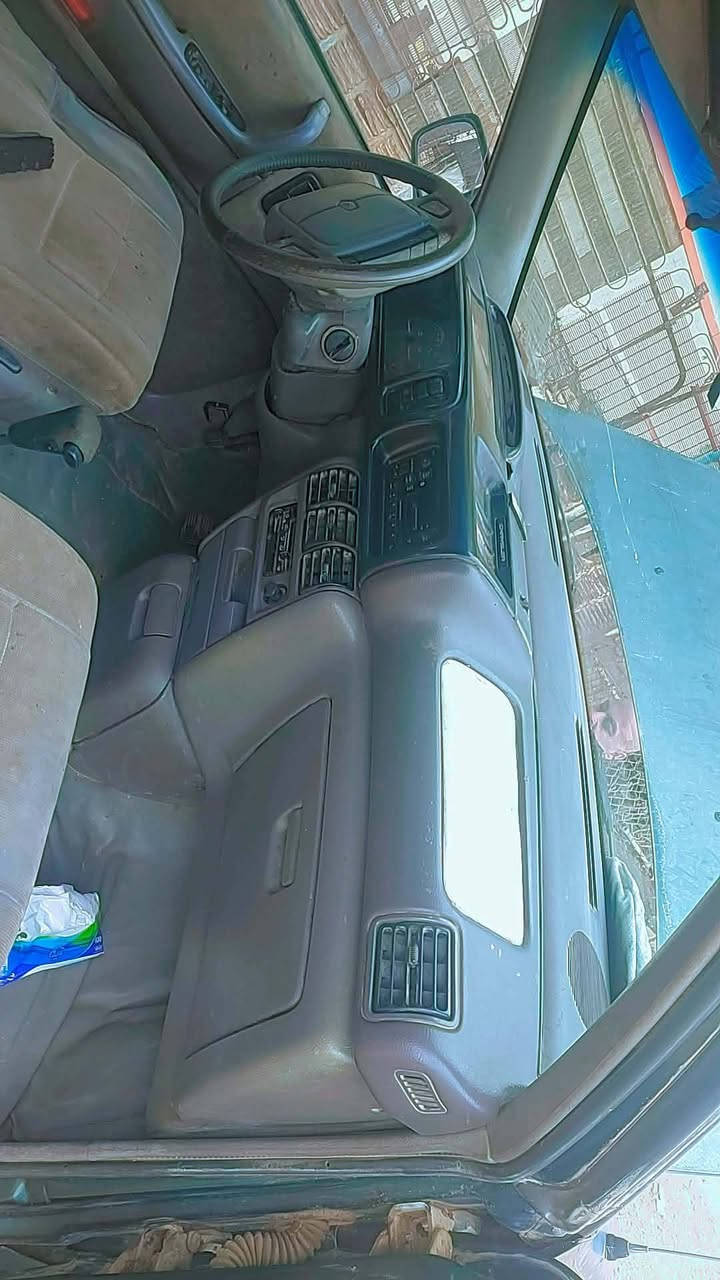 سلام عليكم دوج كلايزر سياحي رقم ديالى صاقطه سنويه صار ٤اشهر بسمي محرك كايم  وكاطعه ناريه مراوي شعندك مكانها ديالى بلدروز  اتصل وتدلل ***********
