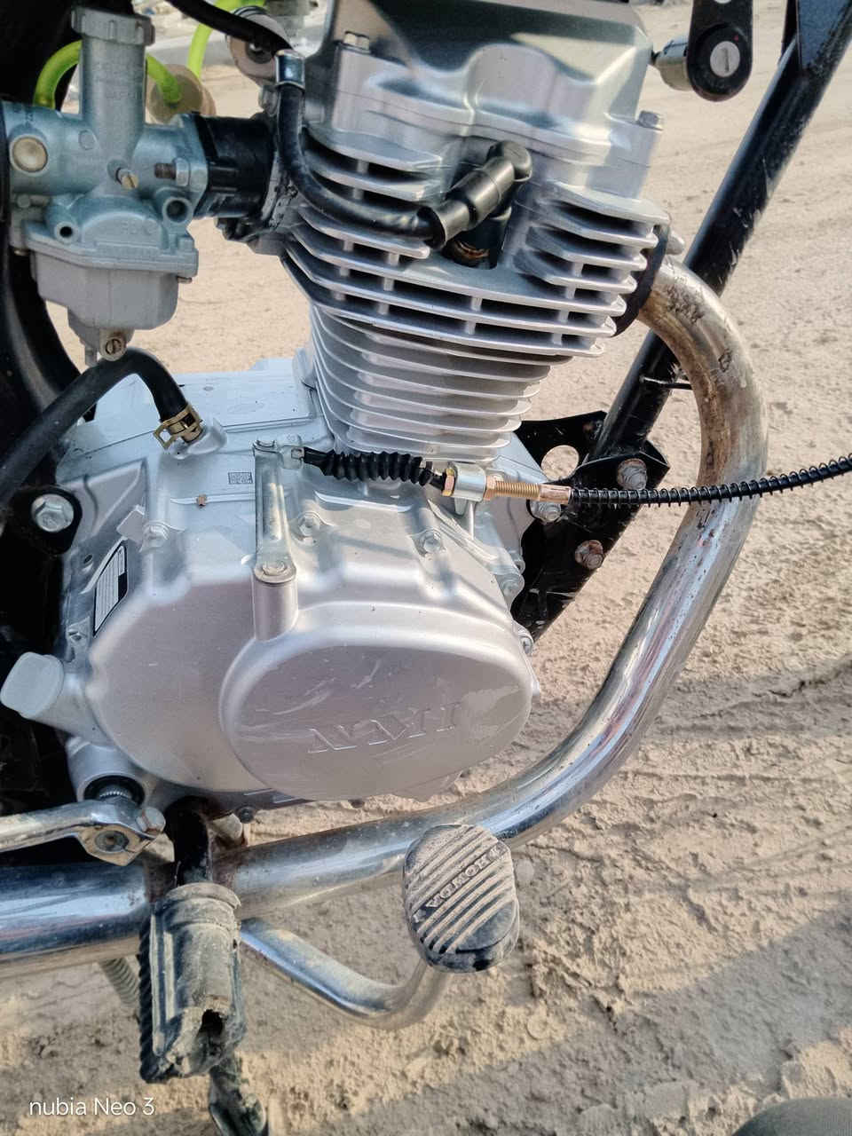 السلام عليكم دراجه للبيع اصلي توه تعمرت مكاني شطره هو هذا رقمي السعر المؤشره لا يخابر 700      🏍️25 ***********
