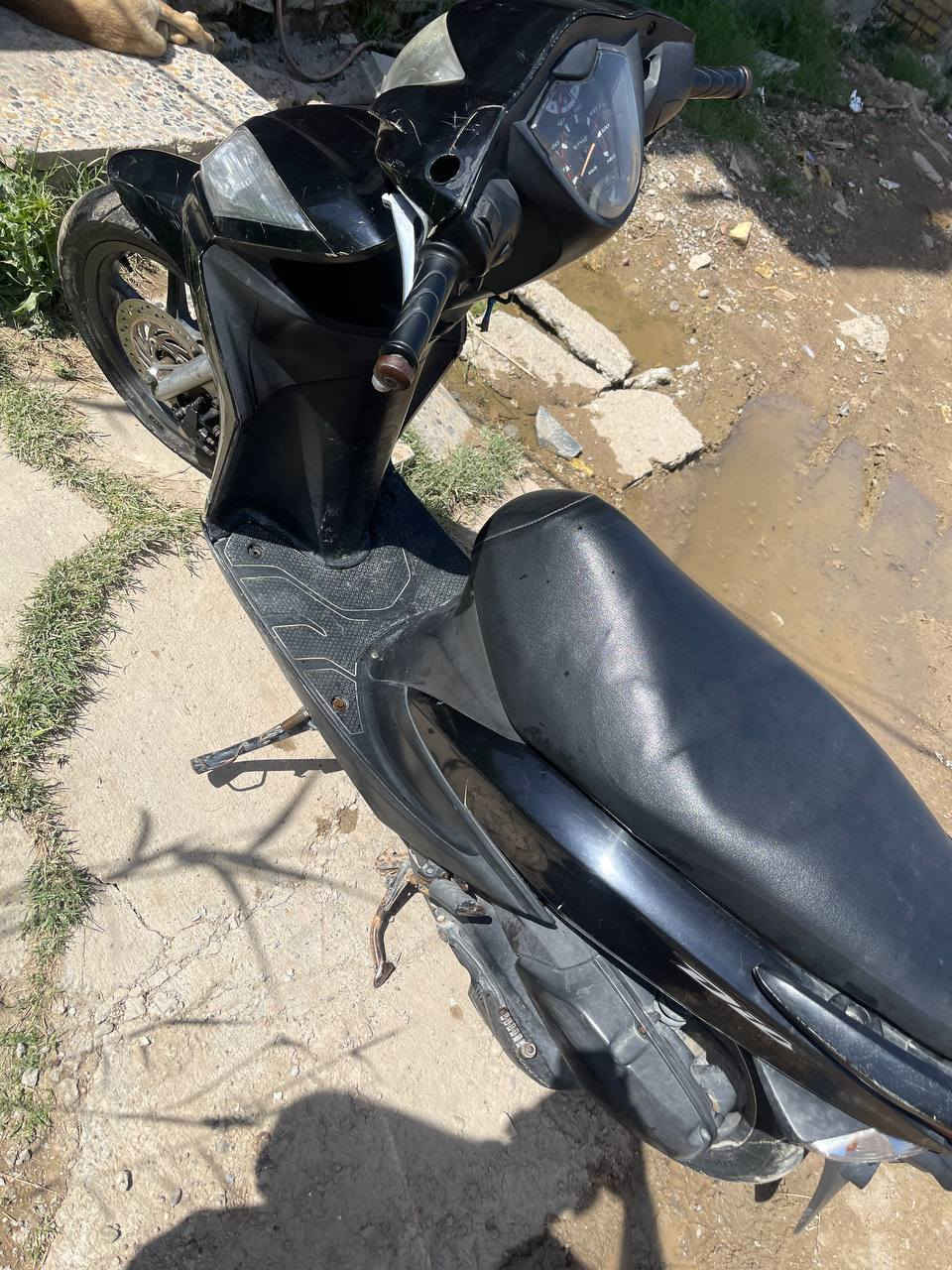 هوندا ياباني فرخ pcx دراجة جاهزة مابيهة نقص فقط بريك خلفي القمجي فلت
السعر ٦٥٠ وبيها مجال قليل مكاني بغداد التواصل ***********
