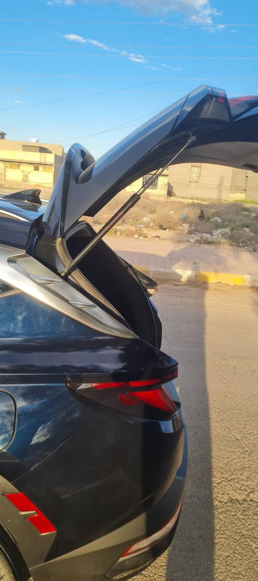 السلام عليكم توسان ٢٠٢٤ حادث بصيط بدون ايرباك ماشيه ٣٧ الف رقم بغداد بسمي ***********
السعر ١٨٤ وبها مجال
