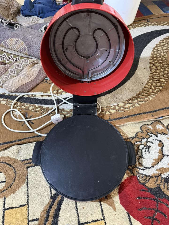 تنور خبز للبيع نضيف عل فحص سعره 35 الف مكاني البلديات (***********) (***********)
