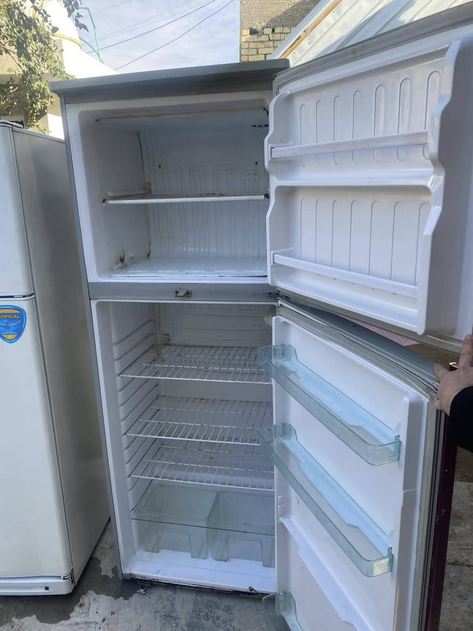 السلام عليكم ثلاجات للبيع شرط الشغل بيهم ضمان ١٠ ايام 
نضيفات كما موضح بل صور الشراي يراسل واتساب او اتصال***********
مكاني المشتل تجي اشغله كدامك تقتنع ✅
