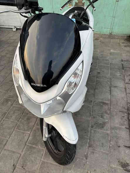 السلام عليكم دراجه bcxياباني 
دراجه جديده بل كارتون كلها بلاديه كفر بلادي مكينه بلادي كلها شغاله اي نقص مبيها دراجه شلعه ومعدل فول الدراجه مصارلها هواي من نازله ستان كهربائي حساس زدحام تجوه اي نقص مبيها 
الشراي يتصل ولما يشتري لا يتعبني 

‭٠٧٧٢ ٥٣١ ٣٧١١‬
