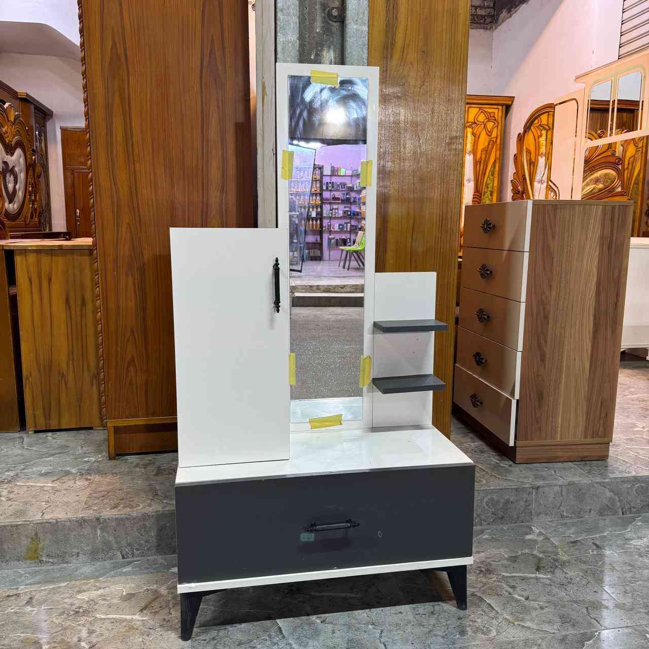 غرفه ترڪي🇹🇷 موديل حدث  مستخدم  
5 قطع 
نضافه 90/💯
نضام ابواب 
مع شد ونقل 🚚 داخل بغداد مجانآ
 باقي المحافظات بسعر مناسب


**إذا كنت صاحب هذا الإعلان وتريد حذفه لأي سبب، رجاءا أرسل رسالة إلى الدعم الفني**