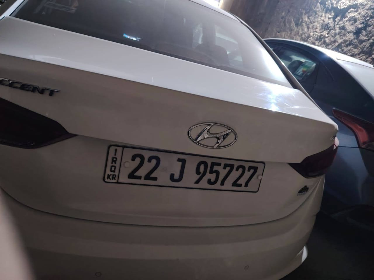 سلام عليكم سياره جديده موديل 2022 ما بيه صبغ ال ستفسار اكثر اتصال عل ارقام *********** سعره دفتر 55 بيه مجال  ماشيه 46
