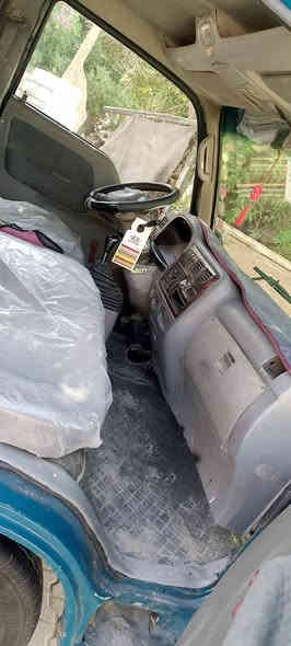 السلام عليكم كيا حمل للبيع موديل 2001 تريد تحويل تريد وكاله مكينه وقير واكسن جدد شاص مقفول سياره كلش نظيفه تخم تاير جديد حداديه جديده ما عايزه برغي مكان نجف السعر 67 وبيها مجال للشراي رجاء لا حد يكسر بيها ***********
