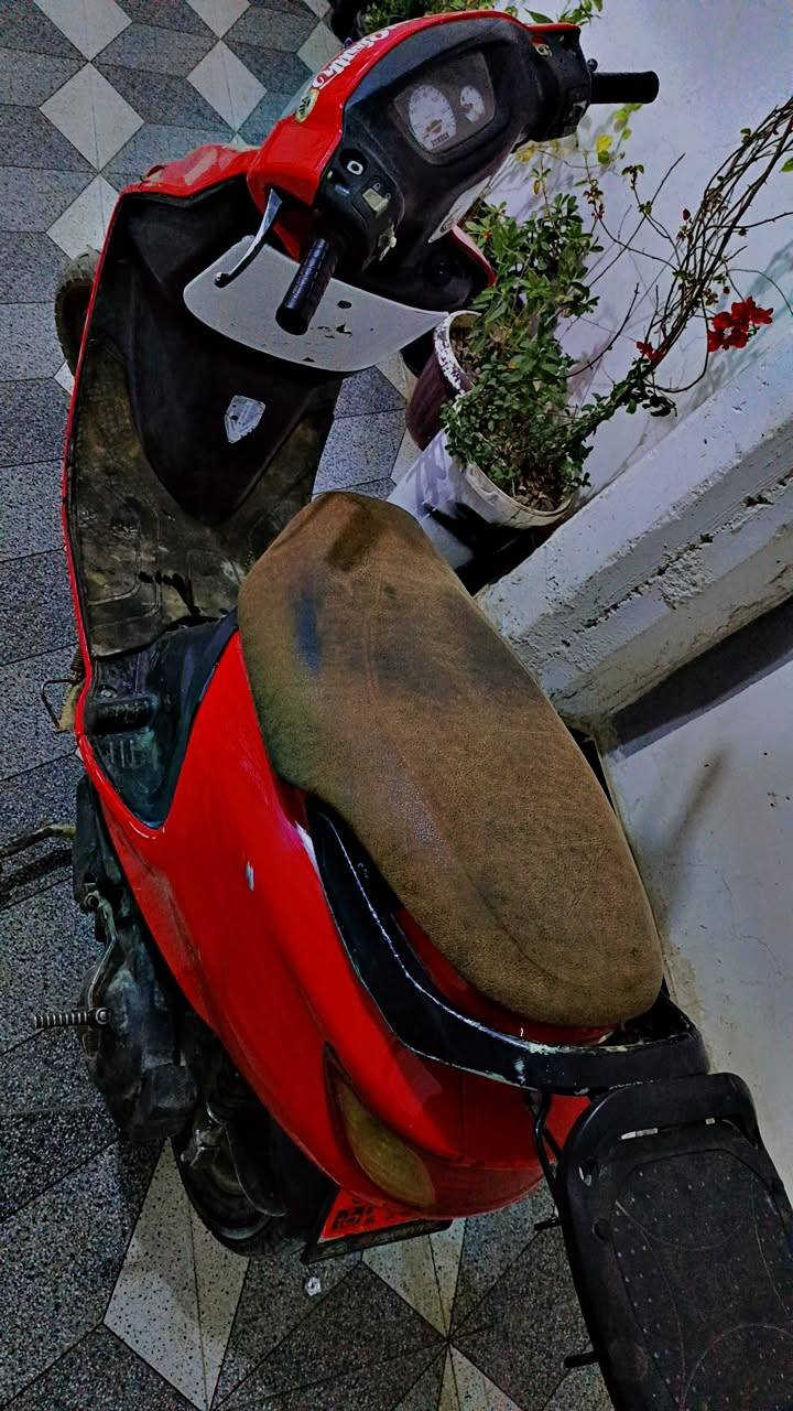 دراجه فراشة 🦋 نثيه احمر
مجفته مره واحده
السعر 350 وبيها مجال

 كوفه حي ميسان

***********
