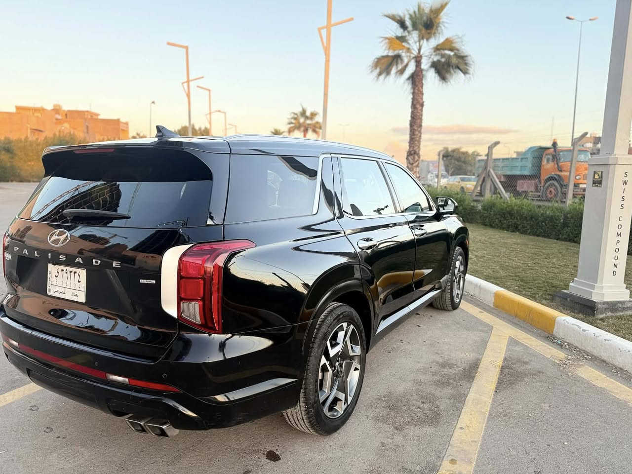 سلام عليكم بلسايد موديل 2023 sel لمتدد

موصفات السياره
1.فتحه
2.كامرات 360درجه محيطيه
3.كشنات جلد تبريد تدفئه
4.كشنات خزن
5.سمعات 10 من شركة هارلم
4.تدفئه ستيرن
5.شاشه عداد ديجتال
6.لايتات زنون
7.لد خلفي
8.شاره مري جانبيه
9.بصمه +بصمه أبواب 
10.سايد بريك كهربائي
11.محرك 6سلندر 3.8L
12.نظام منحدرات
13.تشغيل عن بعد
14.اوتو هولد
15.اوتو ستوب
16.توقف ذاتي
17.بردات خلفيه
18.مثبت سرعه
19.رادار محافظه عل مسار و توقف ذاتي
20.تبريد مركزي
21.كامره دوراه 
22.حساس امامي خلفي
23. كشنات جلد و الخلفي منفصل vip

اكو سونار ويه الصور 
بنيد و جاملغ اليسار صبغ / باب اليسار مفتوح / جاملغ ايمن بارد / شخط بل جاملغ الخلفي / رصعه بل قماره خفيفه مال تحميل 

رقم بغداد / مكان السياره بغداد الكرخ 

سعر 21 بيه مجال / مرواس حسب القناعه 

***********
