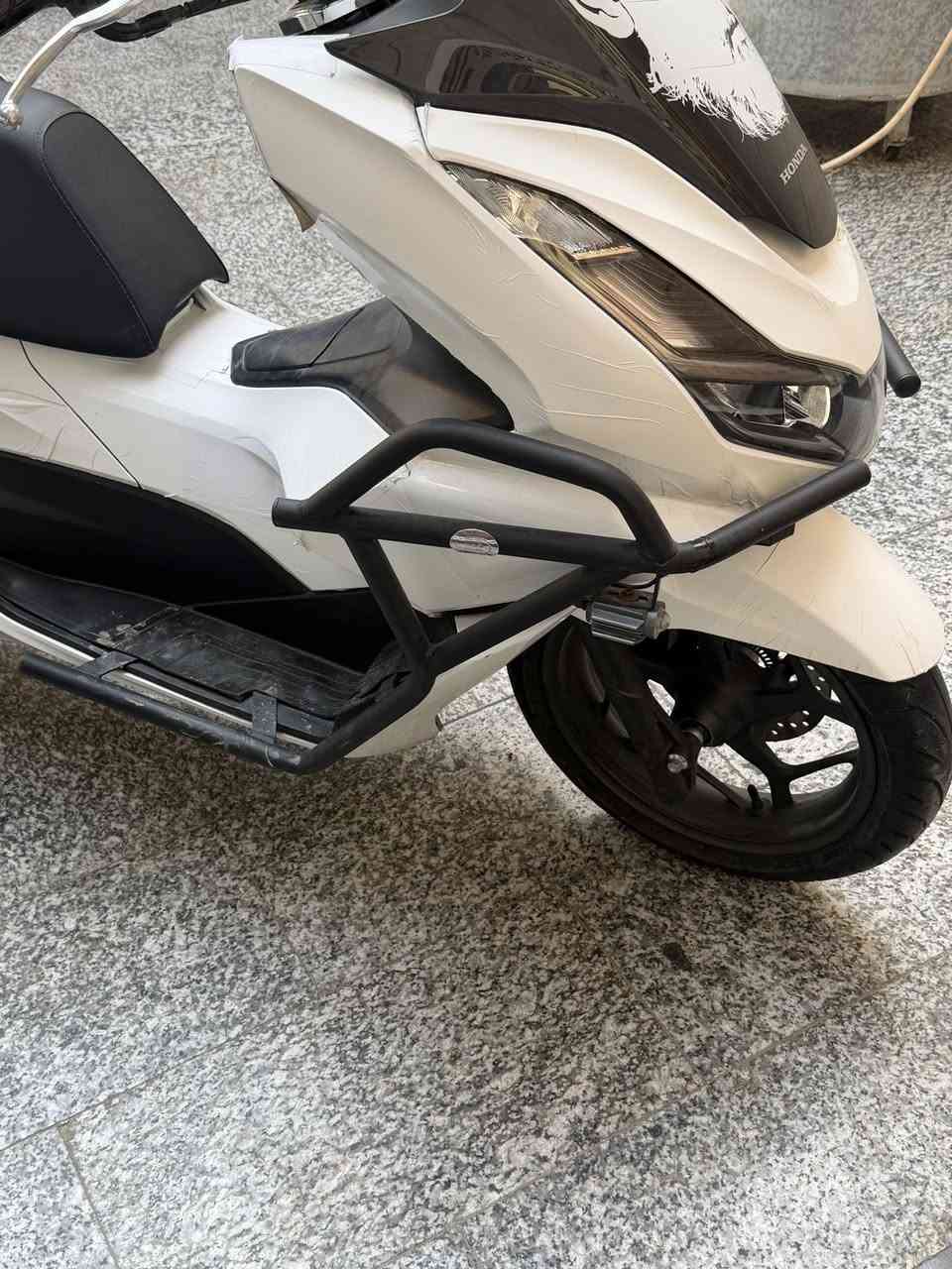 سلام عليكم درع دراجه pcxجيل رابع الأصلي التايلندي sssالبيع نضيف  اتصل وبخدمتك ***********المكان مدينه الصدر
