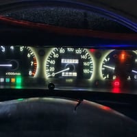 موديل ١٩٩٣ • لون زيتوني • رقم صلاح الدين